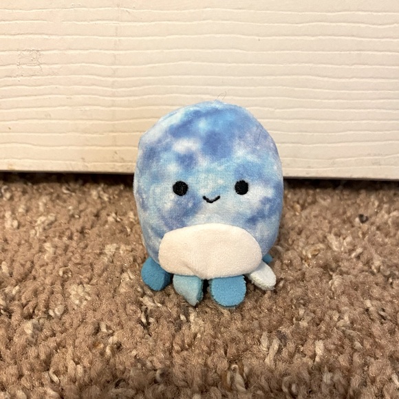 Squishville,needs a new home, gently used, about 2.5 inches - Picture 1 of 2